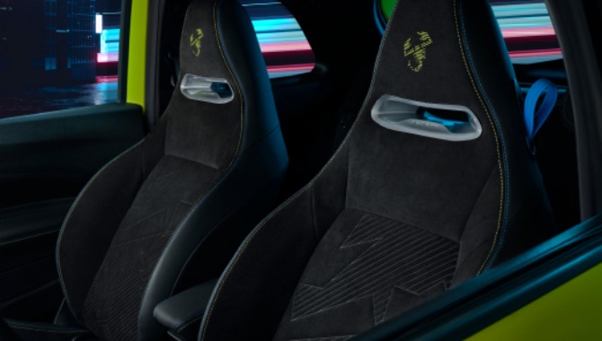 New Abarth 500e - Interior